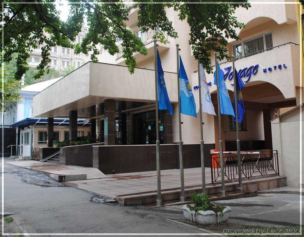 Voyage Hotel Almaty Exterior photo